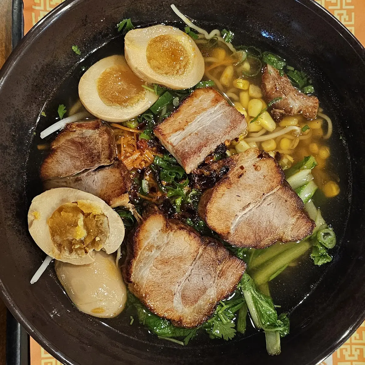 Tonkotsu Ramen 豚骨拉面